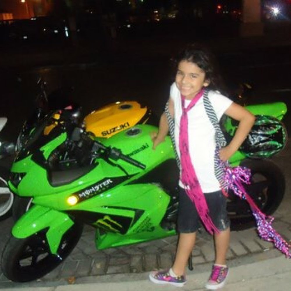 Meet your Posher, Whitney